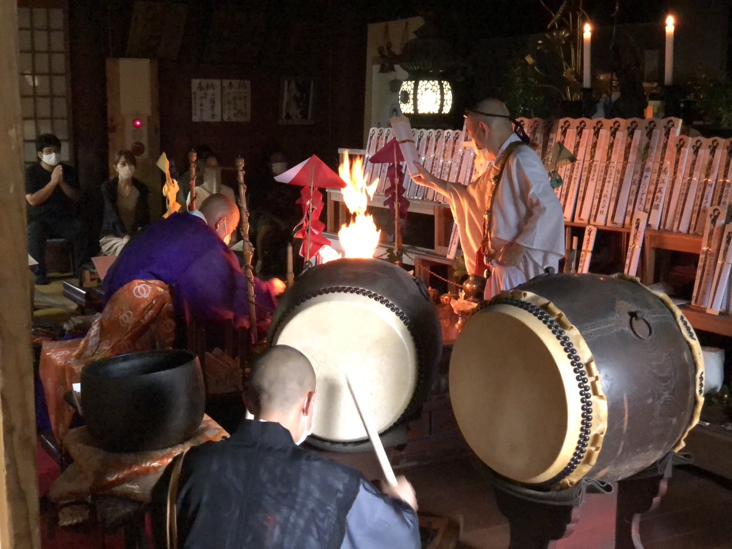 関東最古日本三大毘沙門天の大岩山毘沙門天秋季大祭護摩祈祷の様子